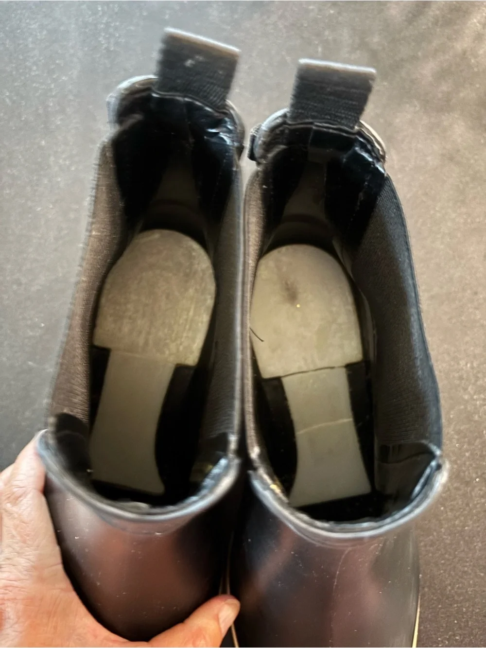 Kate Spade New York SEDGEWICK Black Rubber Rain Boots,Feminine,Chelsea Ankle, 8
